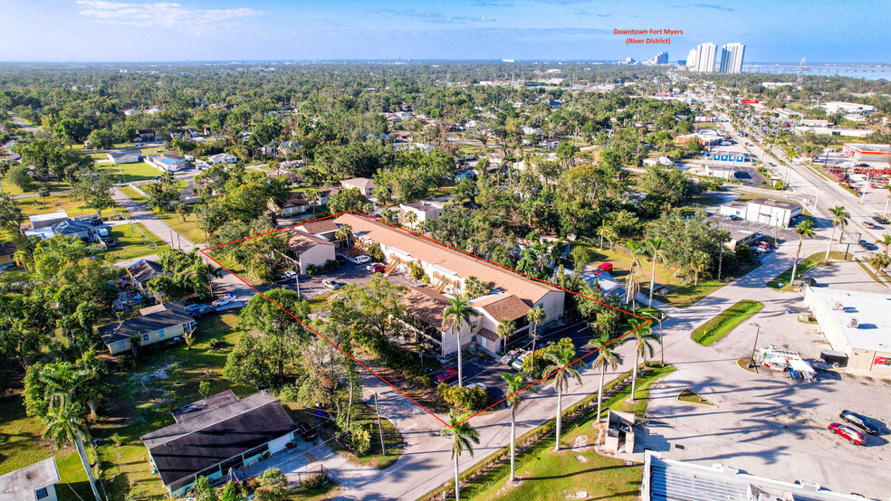 824 Alderman St, Fort Myers, FL for sale - Building Photo - Image 1 of 1