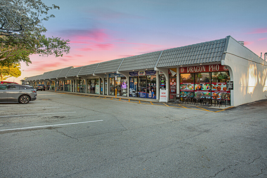 130 NW 20th St, Boca Raton, FL for lease - Building Photo - Image 1 of 8