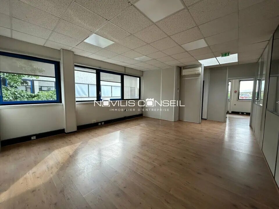 Office in Labège for lease Interior Photo- Image 1 of 7