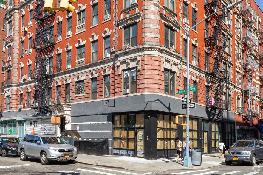 198 Rivington St, New York, NY for lease - Building Photo - Image 2 of 5