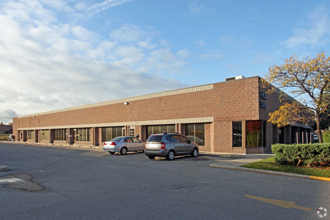 3555 14th Ave, Markham, ON L3R 0H6