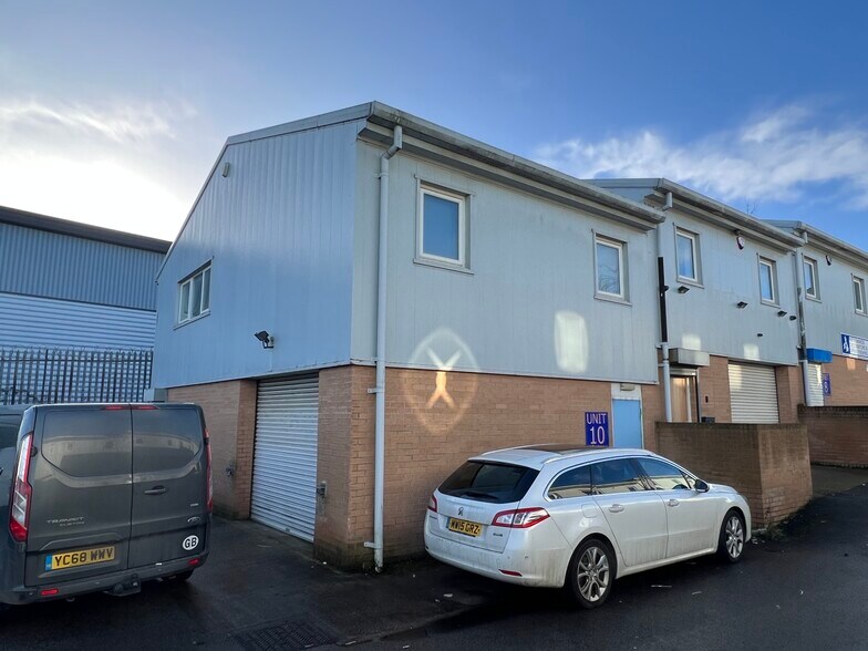 Asquith Ave, Leeds, LS27 7LW