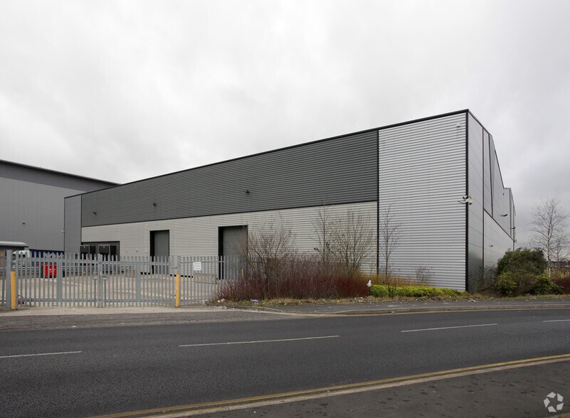 Commerce Way, Manchester for sale - Primary Photo - Image 1 of 1
