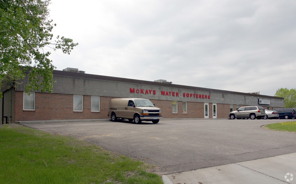 3314-3320 Terminal Dr, Eagan, MN for sale - Building Photo - Image 2 of 24