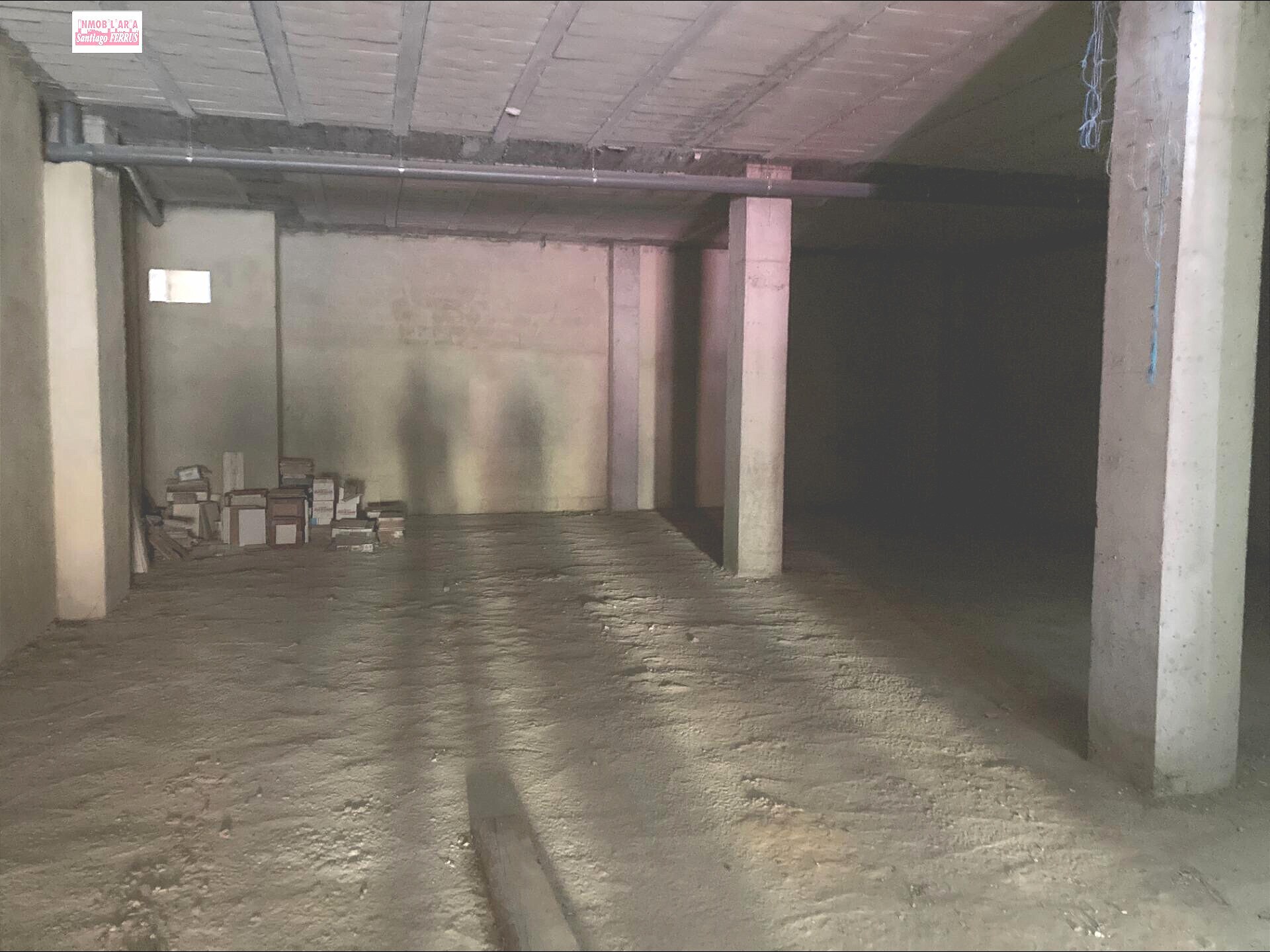 Retail in Almussafes for lease Building Photo- Image 1 of 7