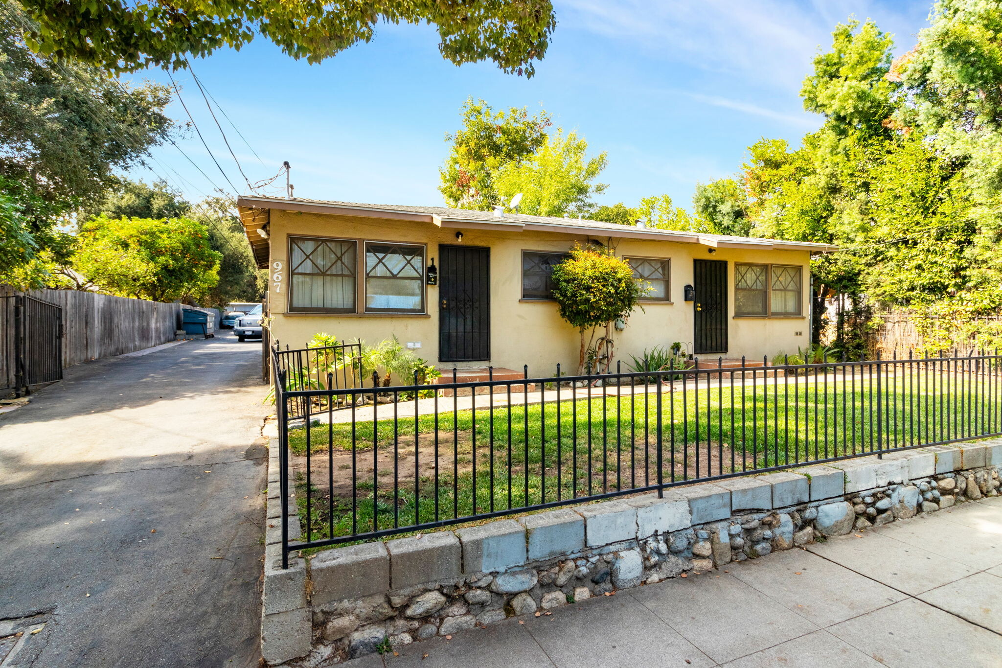 965 N Summit Ave, Pasadena, CA for sale Building Photo- Image 1 of 12