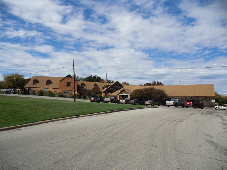 4350 River Oaks Blvd, River Oaks, TX for sale - Building Photo - Image 1 of 1