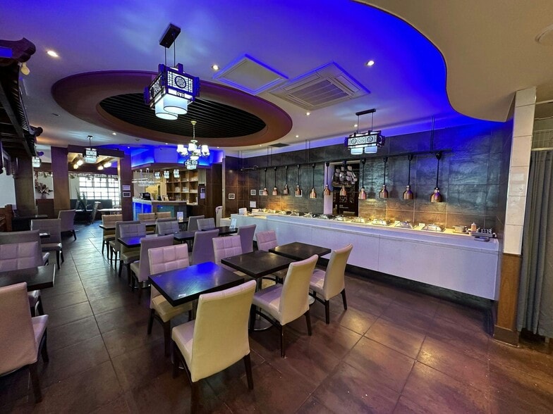 113-115 Seaside Rd, Eastbourne for sale - Building Photo - Image 3 of 30