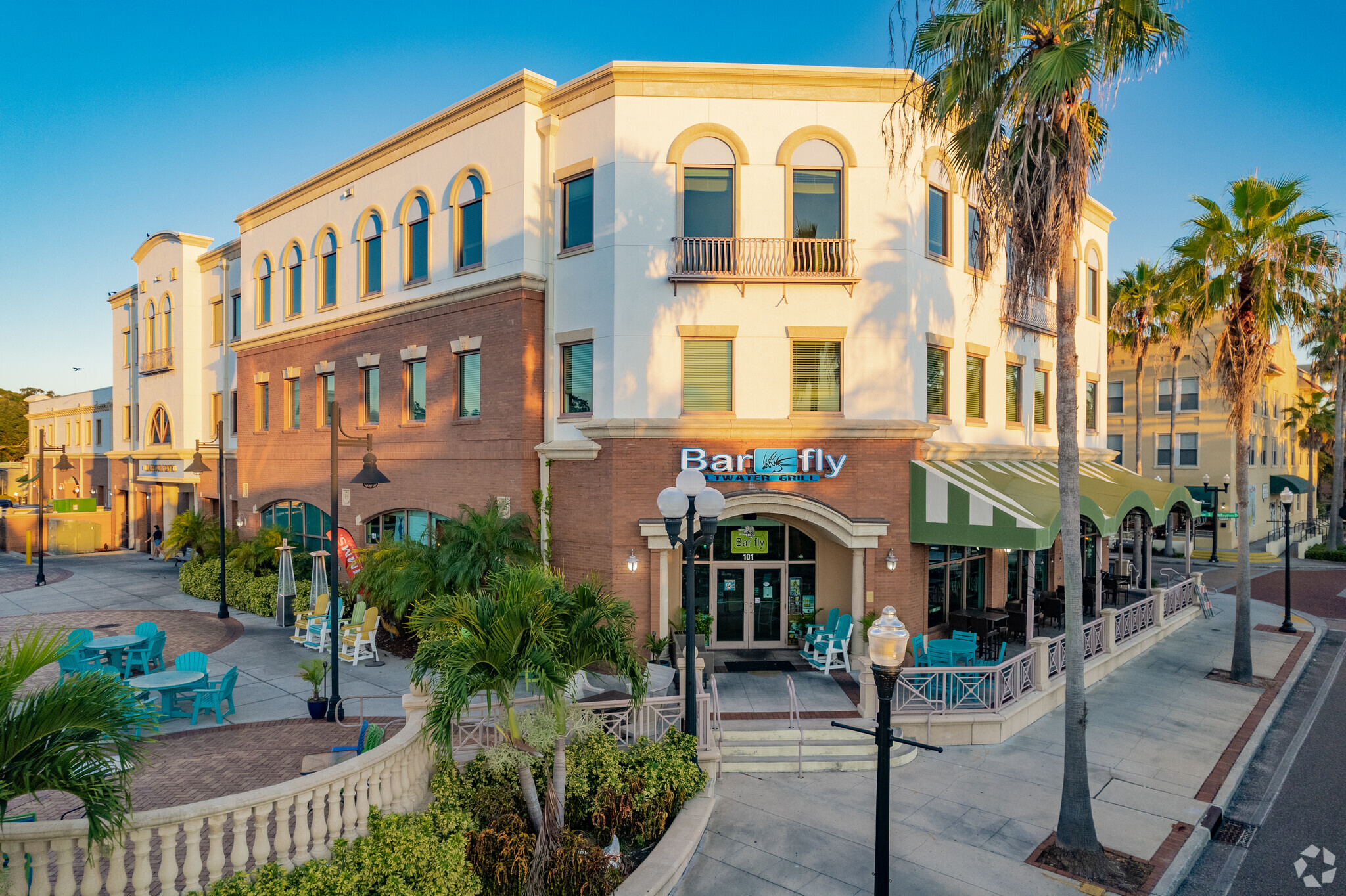 100 Main St, Safety Harbor, FL for sale Primary Photo- Image 1 of 1