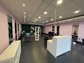 Pear Tree Rd, Bradley Stoke for lease Interior Photo- Image 1 of 3