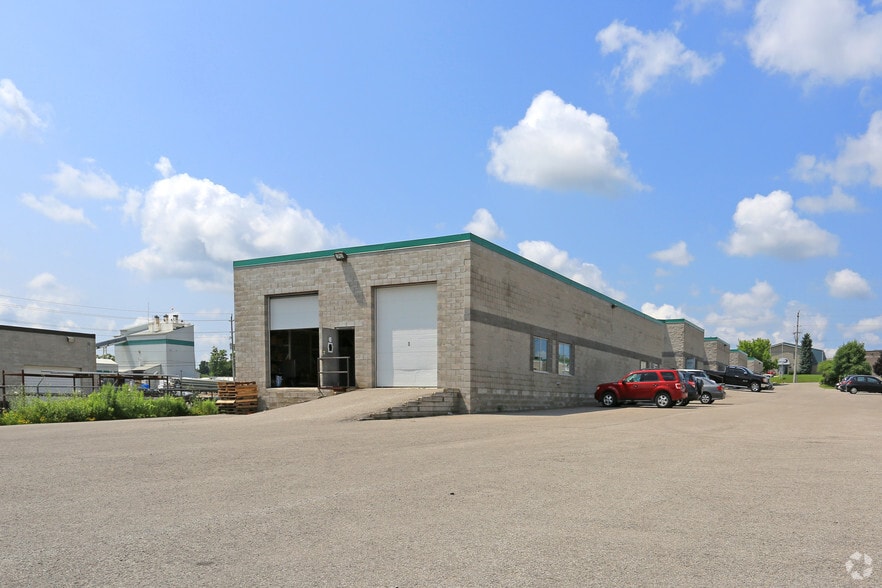 667 Welham Rd, Barrie, ON for lease - Building Photo - Image 2 of 3