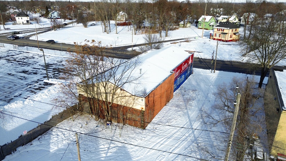 1545 Martin L King Ave, Flint, MI for sale - Building Photo - Image 3 of 6