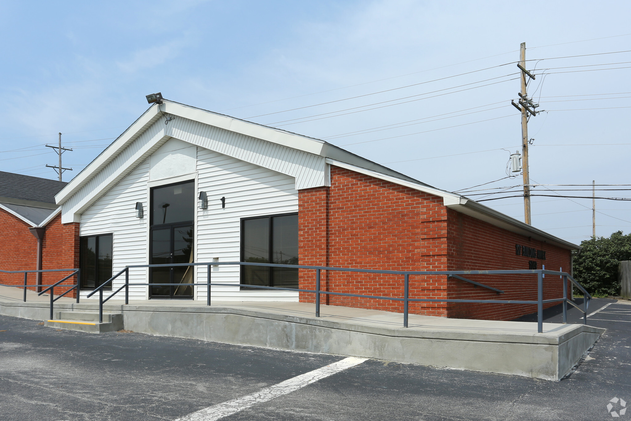 1049 Us-127 Hwy, Frankfort, KY for sale Primary Photo- Image 1 of 1