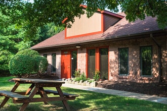 100 Emerson Ln, Bridgeville, PA for lease Building Photo- Image 1 of 4