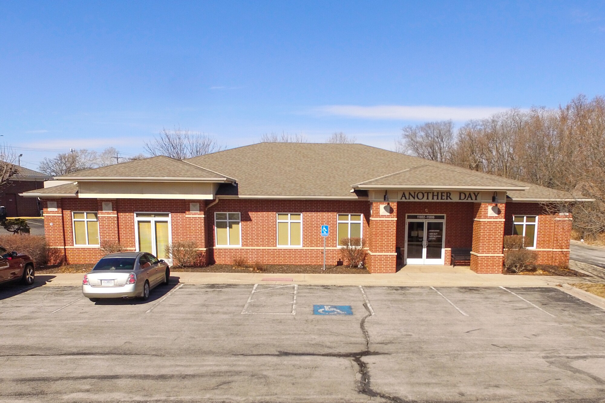 11802-11806 W 77th St, Lenexa, KS for sale Building Photo- Image 1 of 1