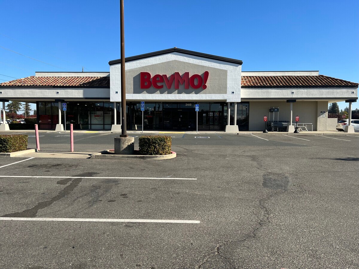 2314 W Kettleman Ln, Lodi, CA 95242 Sunwest Plaza