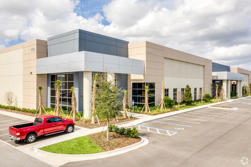 8063 Beacon Lake Dr, Orlando, FL for lease - Building Photo - Image 3 of 20