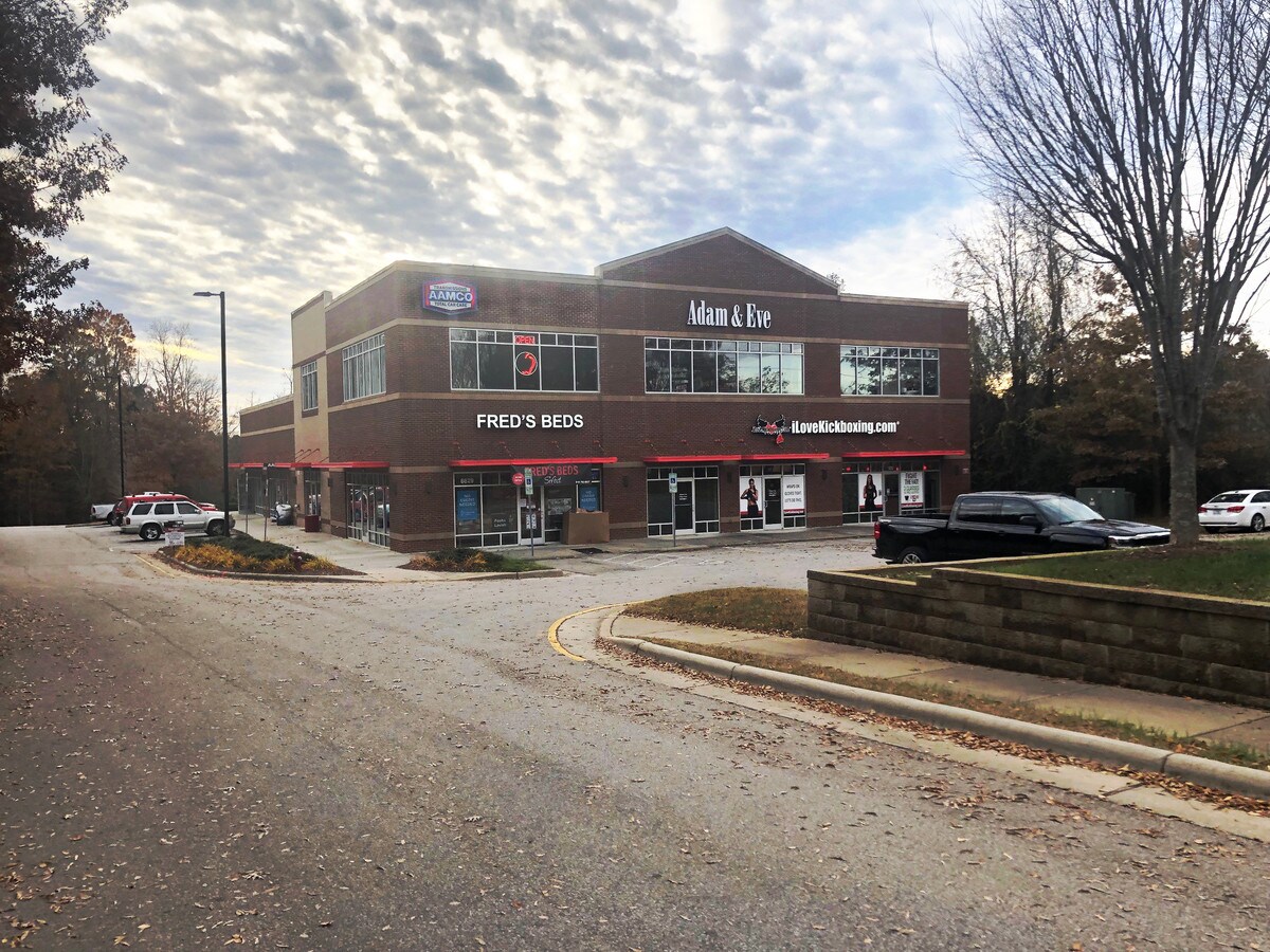 8629 Glenwood Ave, Raleigh, NC 27617