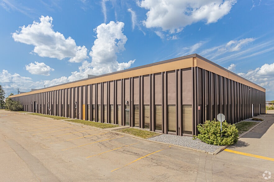 11448-11464 149 St NW, Edmonton, AB for lease - Building Photo - Image 1 of 7