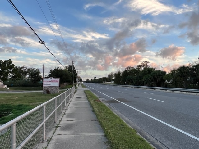 1725 S Nova Rd, Daytona Beach, FL for sale - Building Photo - Image 3 of 4