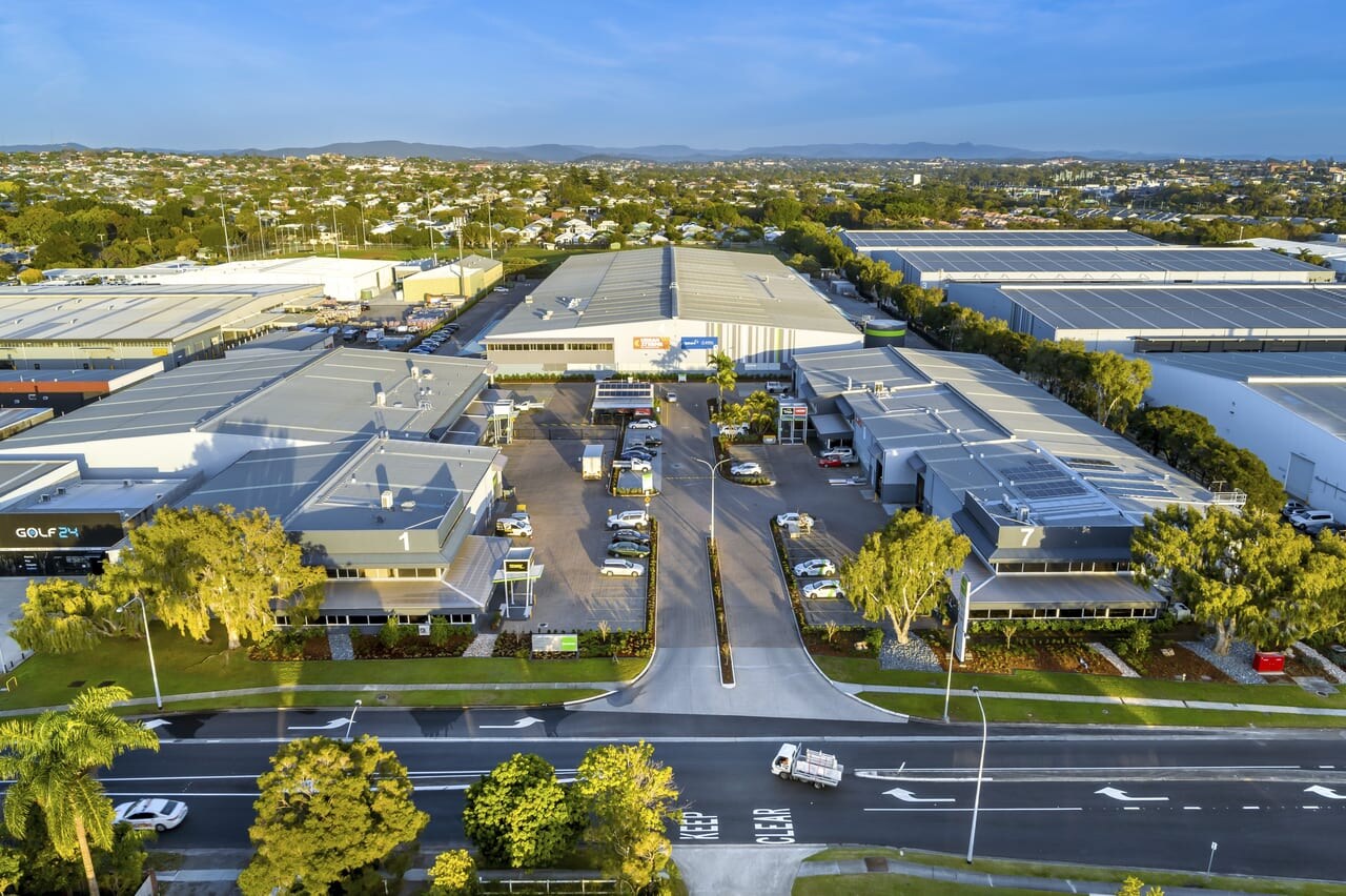 370 Nudgee Rd, Brisbane for lease Primary Photo- Image 1 of 2