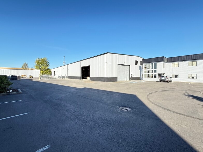 20525 SW Cipole Rd, Tualatin, OR for lease - Building Photo - Image 1 of 4