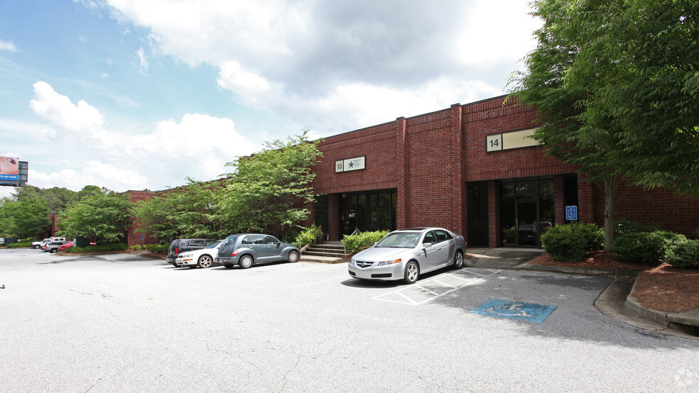 4200 Steve Reynolds Blvd, Norcross, GA for lease - Building Photo - Image 3 of 3