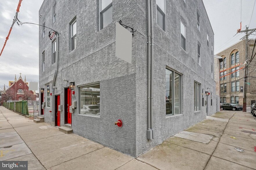 1072 N Front St, Philadelphia, PA for sale - Building Photo - Image 1 of 43