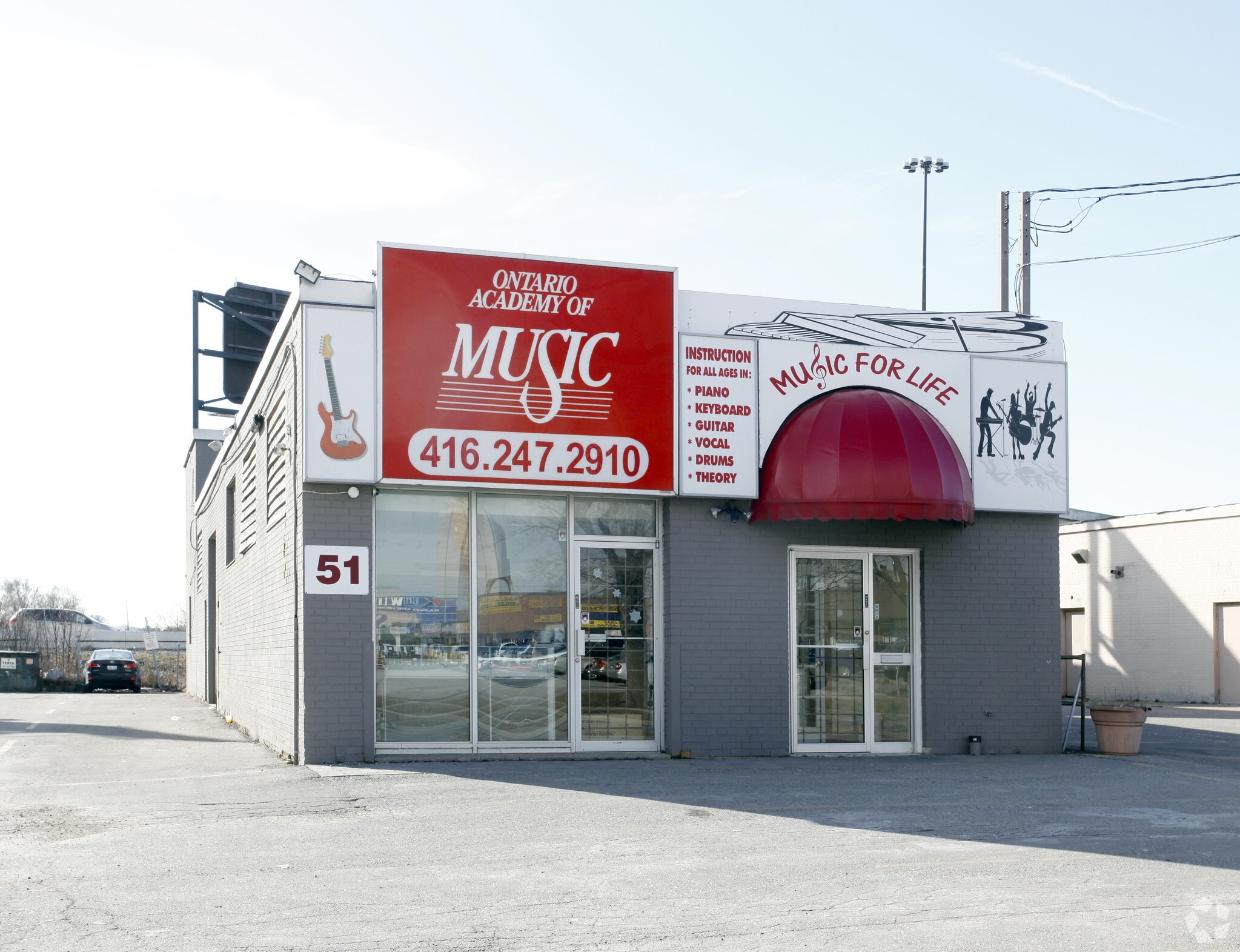 51 Beverly Hills Dr, Toronto, ON for sale Primary Photo- Image 1 of 1