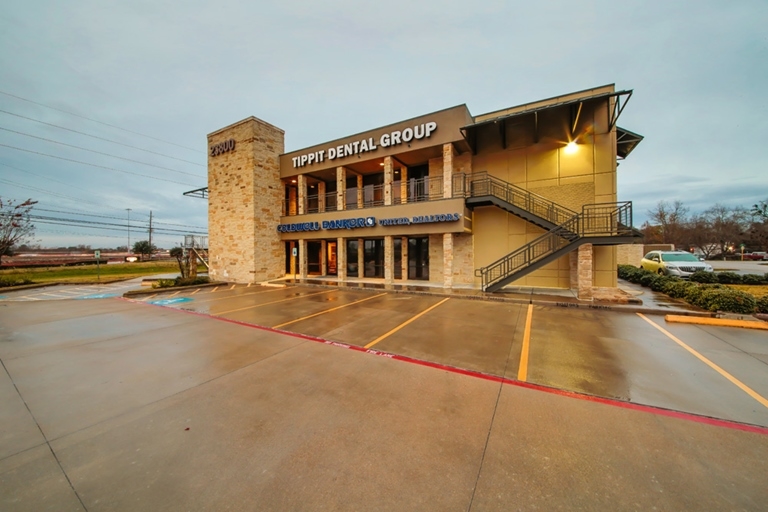 23800 Northwest Fwy, Cypress, TX for lease - Building Photo - Image 1 of 18