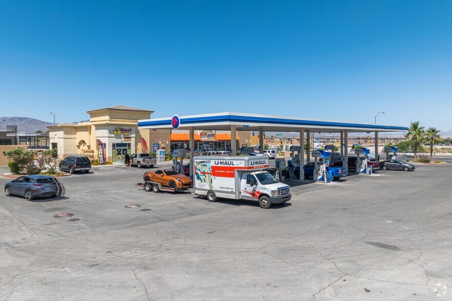 Vegas Gas Station portfolio of 4 properties for sale on LoopNet.com - Building Photo - Image 3 of 4