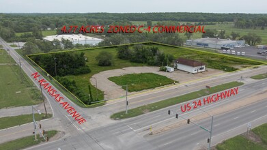 110 NE Us-24 Hwy, Topeka, KS - aerial  map view