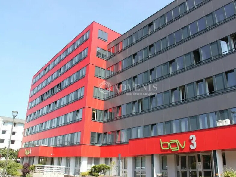 Office in Strasbourg for lease - Building Photo - Image 1 of 18