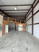 8408 Gulf View Dr, Soddy Daisy, TN for lease Interior Photo- Image 1 of 23