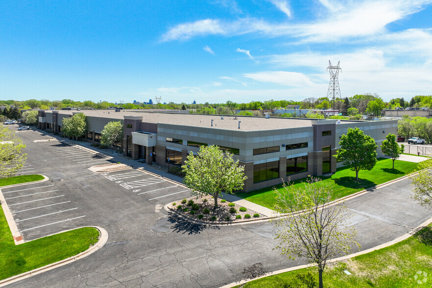 1260-1270 Energy Ln, Saint Paul, MN for lease - Building Photo - Image 3 of 5