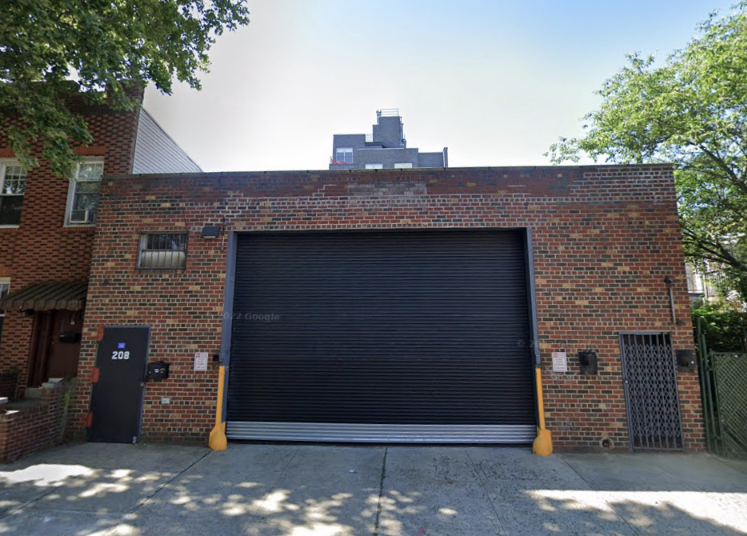 208 Frost St, Brooklyn, NY for lease Building Photo- Image 1 of 4