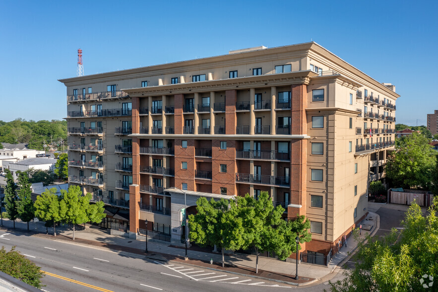 250 W Broad St, Athens, GA for sale - Building Photo - Image 1 of 1