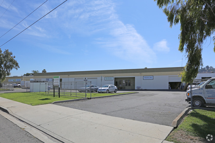 3239 Roymar Rd, Oceanside, CA for lease - Primary Photo - Image 1 of 8