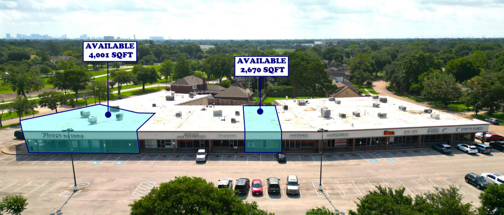 9600-9611 Hillcroft Ave, Houston, TX for lease - Building Photo - Image 3 of 4