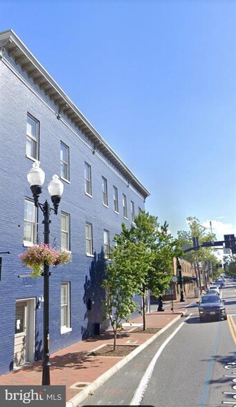 12 N Braddock St, Winchester, VA for lease - Primary Photo - Image 1 of 1