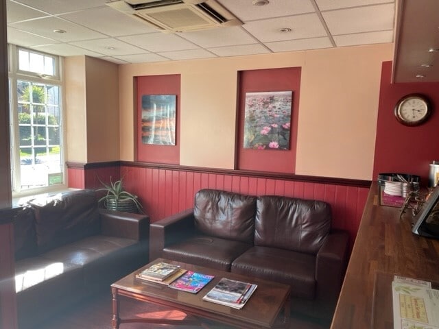 Gardner St, Herstmonceux for sale - Interior Photo - Image 3 of 11