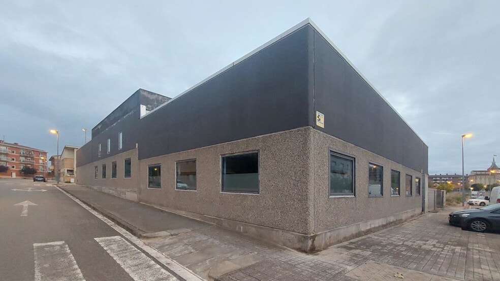 Retail in Cervera, Lérida for sale - Building Photo - Image 1 of 22