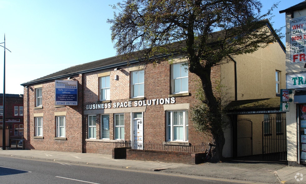 112-114 Market St, Wigan for sale - Building Photo - Image 1 of 1