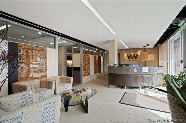 222 E 18th St, Cheyenne, WY for lease - Interior Photo - Image 3 of 36