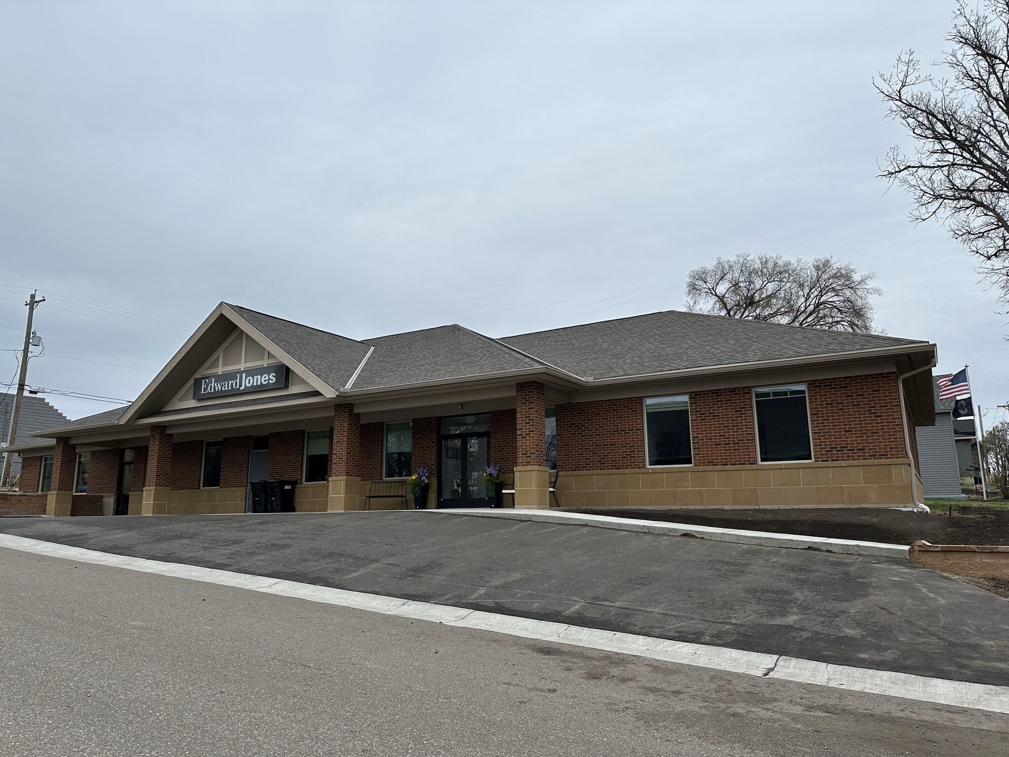 117 Wood St, Little Falls, MN for lease Building Photo- Image 1 of 2