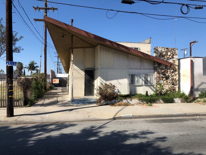 2211 Rosecrans, Compton, CA for sale - Primary Photo - Image 1 of 1