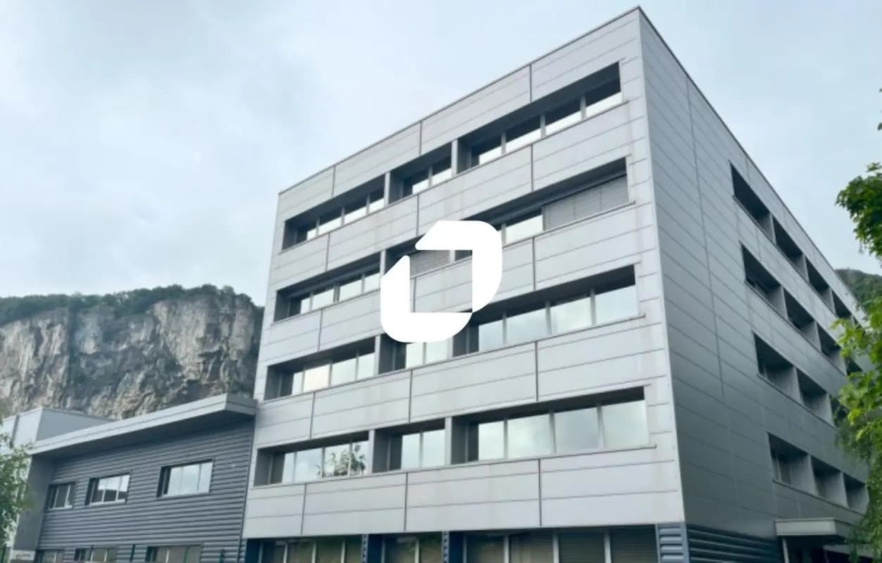 Office in Fontaine for lease Building Photo- Image 1 of 11