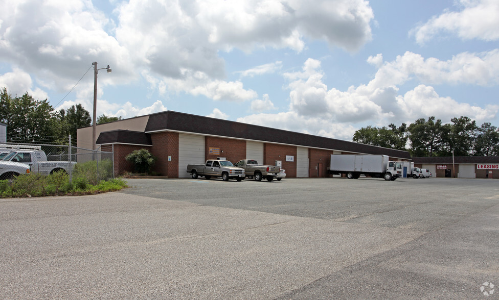 3400-3428 Gough Dr, Waldorf, MD for lease - Primary Photo - Image 1 of 9