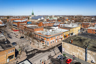 1-9 Pl Du Marché, Saint-jean-sur-richelieu, QC - aerial  map view