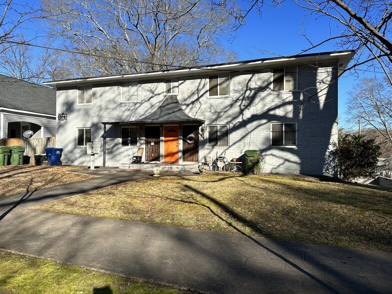 516 SW Holderness St, Atlanta, GA for sale - Building Photo - Image 1 of 11